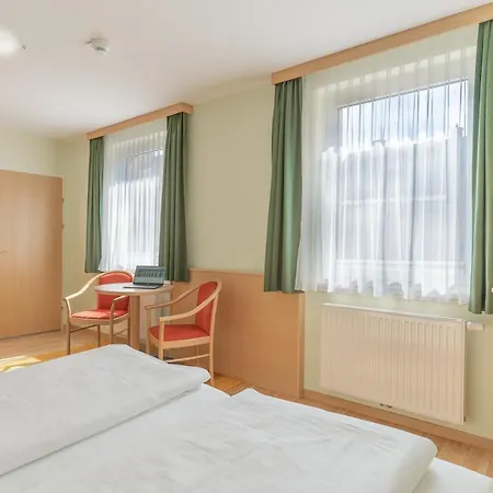 Kindler 2,0 Self-check-in Hotel 3*