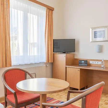 Kindler 2,0 Self-check-in Hotel 3*