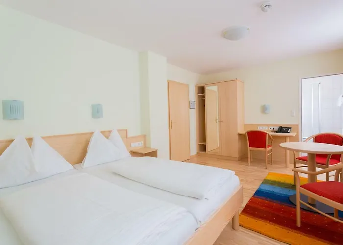 Kindler 2,0 Self-check-in Hotel 3*